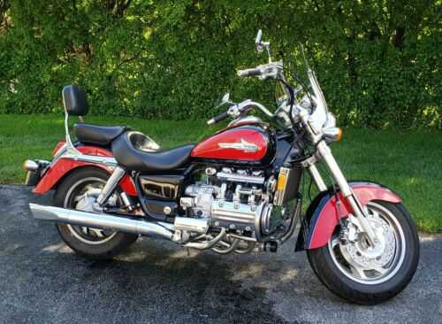 Honda GL1500C (VALKYRIE)