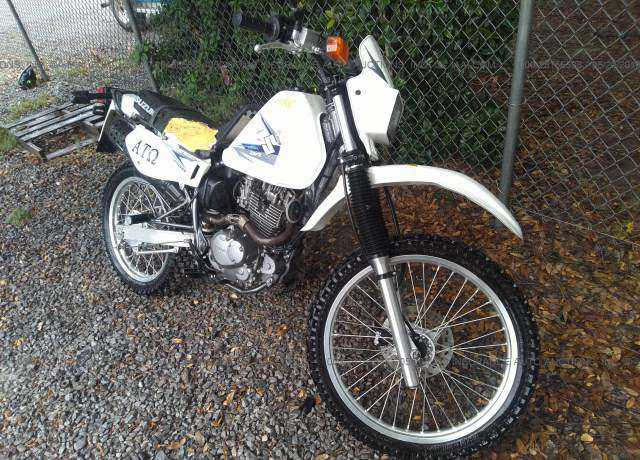 Suzuki DR200SEL