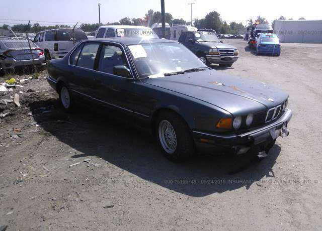 BMW 735i