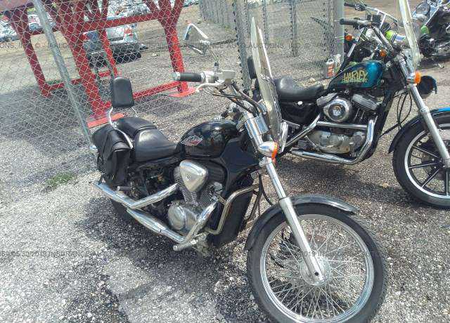 Honda VT600C (SHADOW VLX)