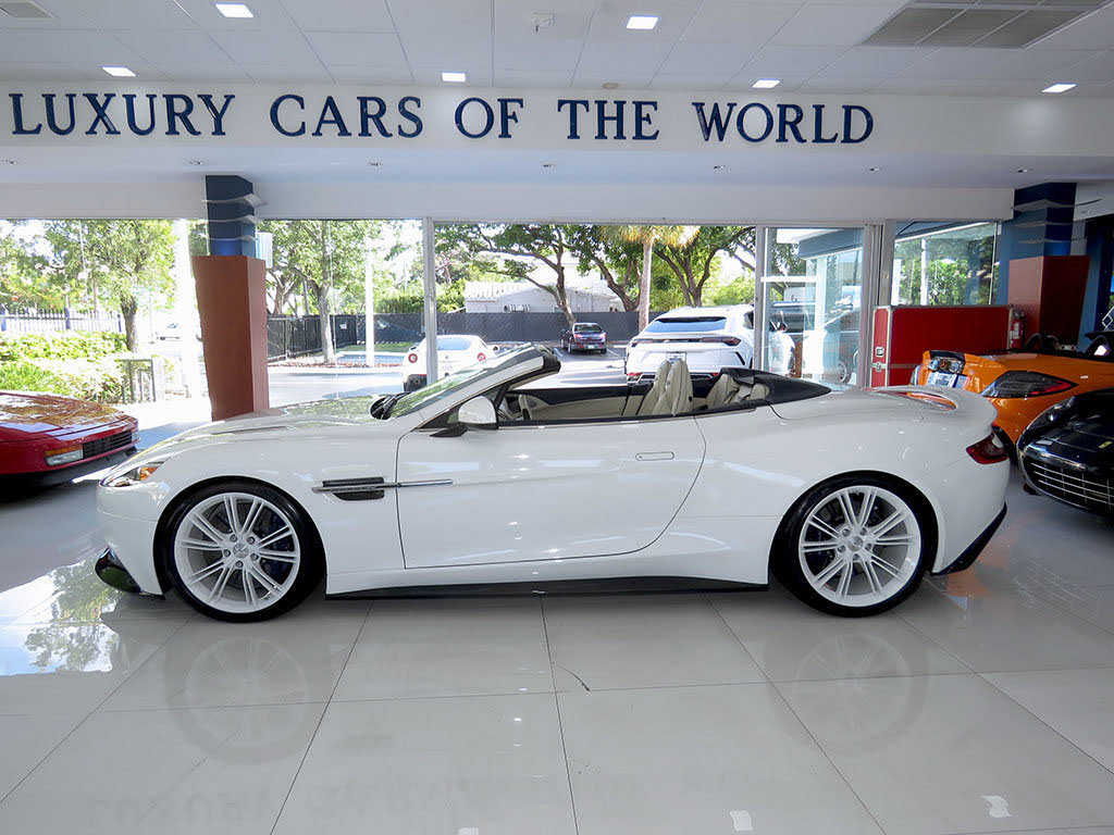 Aston Martin Vanquish