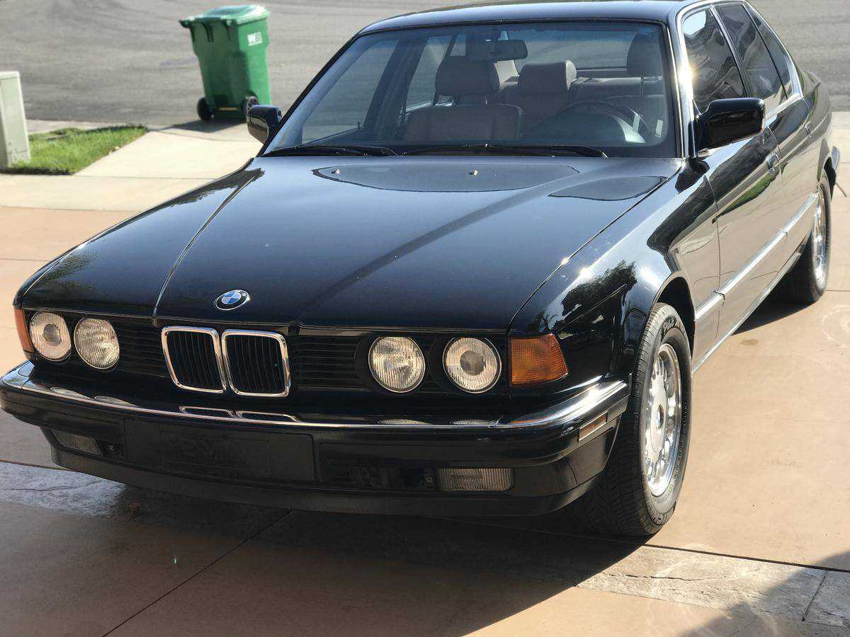 BMW 735i