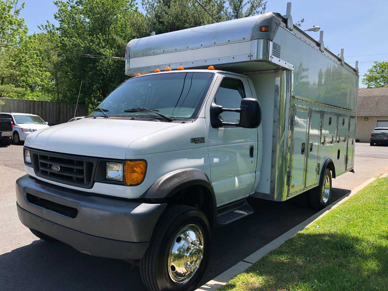 Ford E-550