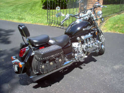 Honda GL1500C (VALKYRIE)