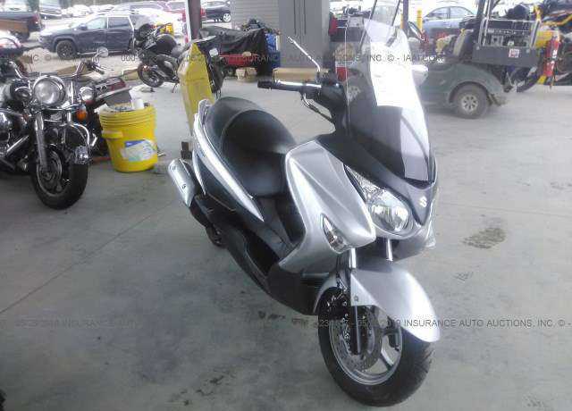 Suzuki UH200L