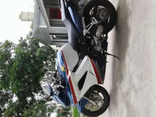 Honda VFR800A (INTERCEPTOR)