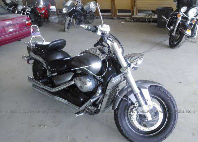 Suzuki VZ800