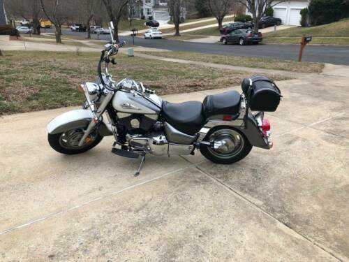 Suzuki VL1500K
