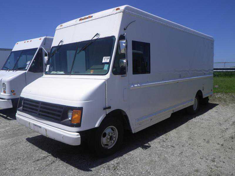 GMC P Truck Forward