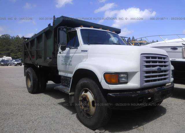 Ford F-700