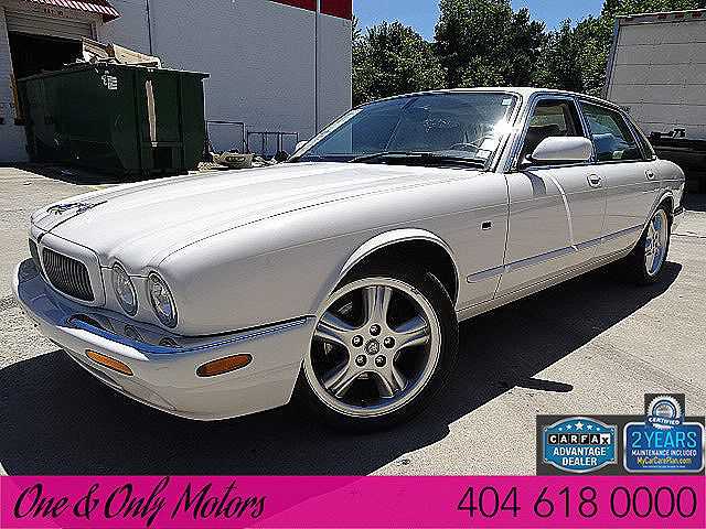 Jaguar XJ