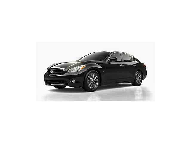 Infiniti Q70