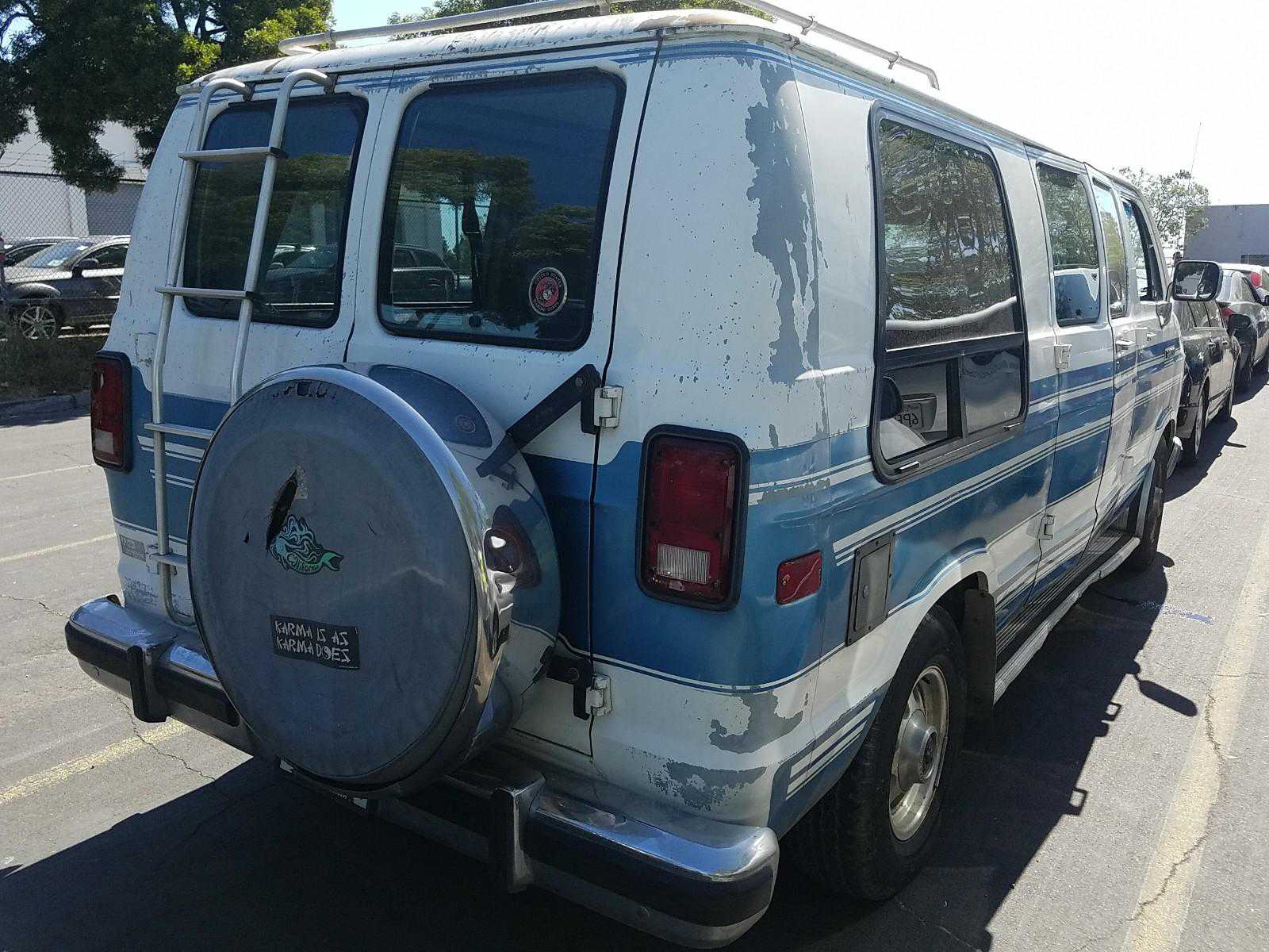 Dodge Ram Van