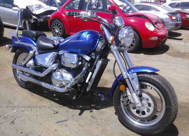 Suzuki VZ800