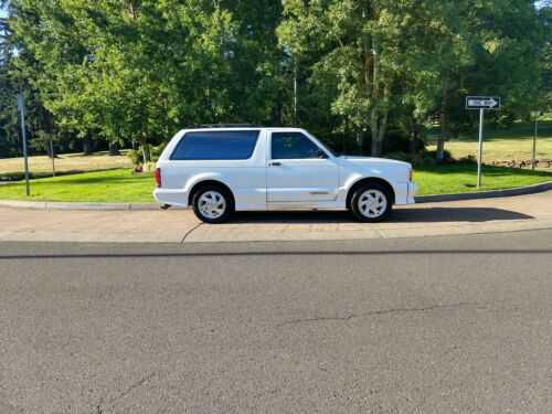 GMC Typhoon