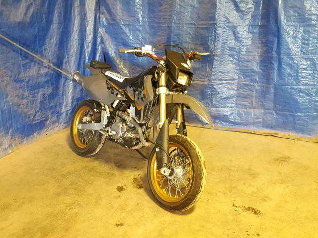 Suzuki DR-Z400SML