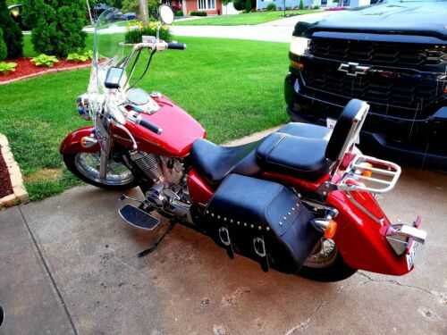 Honda VT750 (Shadow Aero)