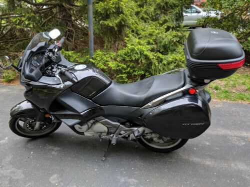 Honda NT700VA/NT700V