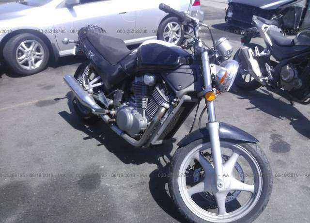 Suzuki VX800