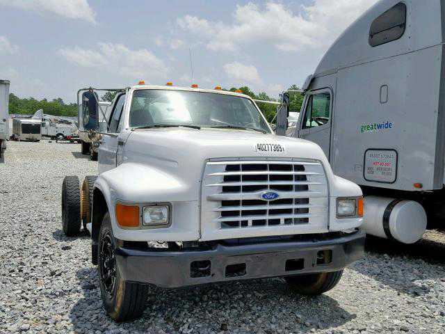 Ford F-700