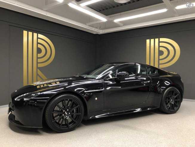 Aston Martin V12 Vantage