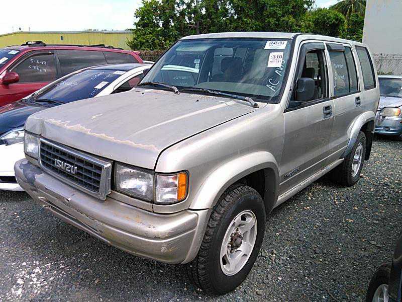 Isuzu Trooper