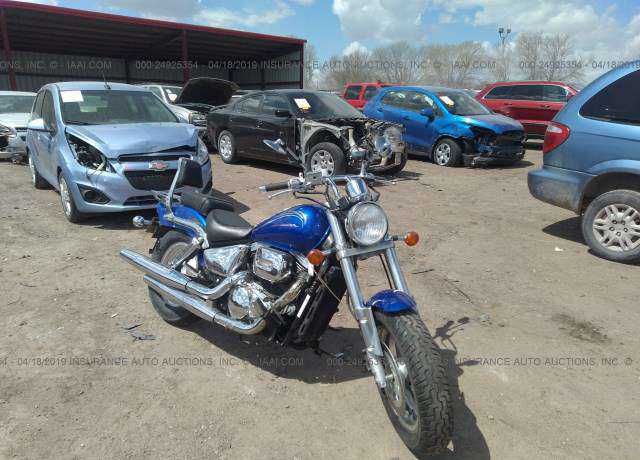Suzuki VZ800