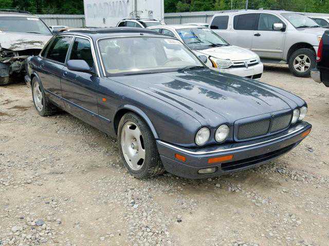 Jaguar XJR