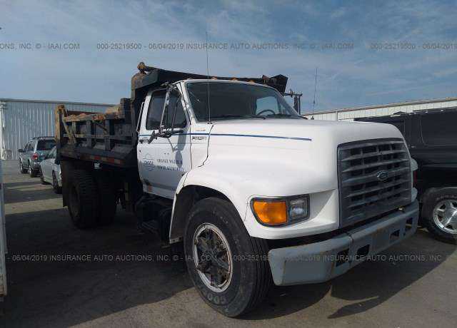 Ford F-700