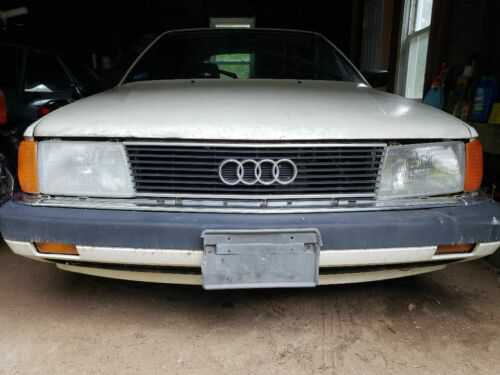 Audi 100