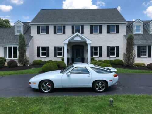Porsche 928