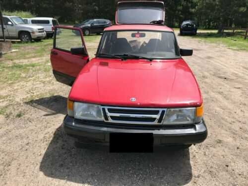 Saab 900