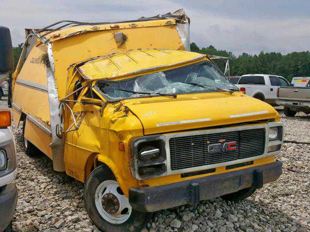 GMC Cutaway Van