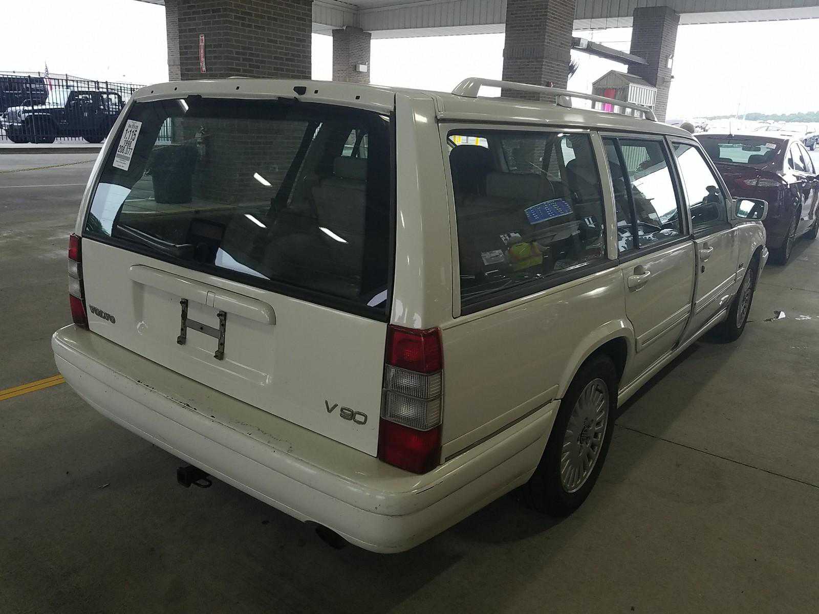 Volvo V90