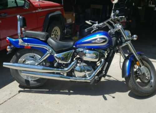 Suzuki VZ800