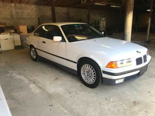 BMW 325iS