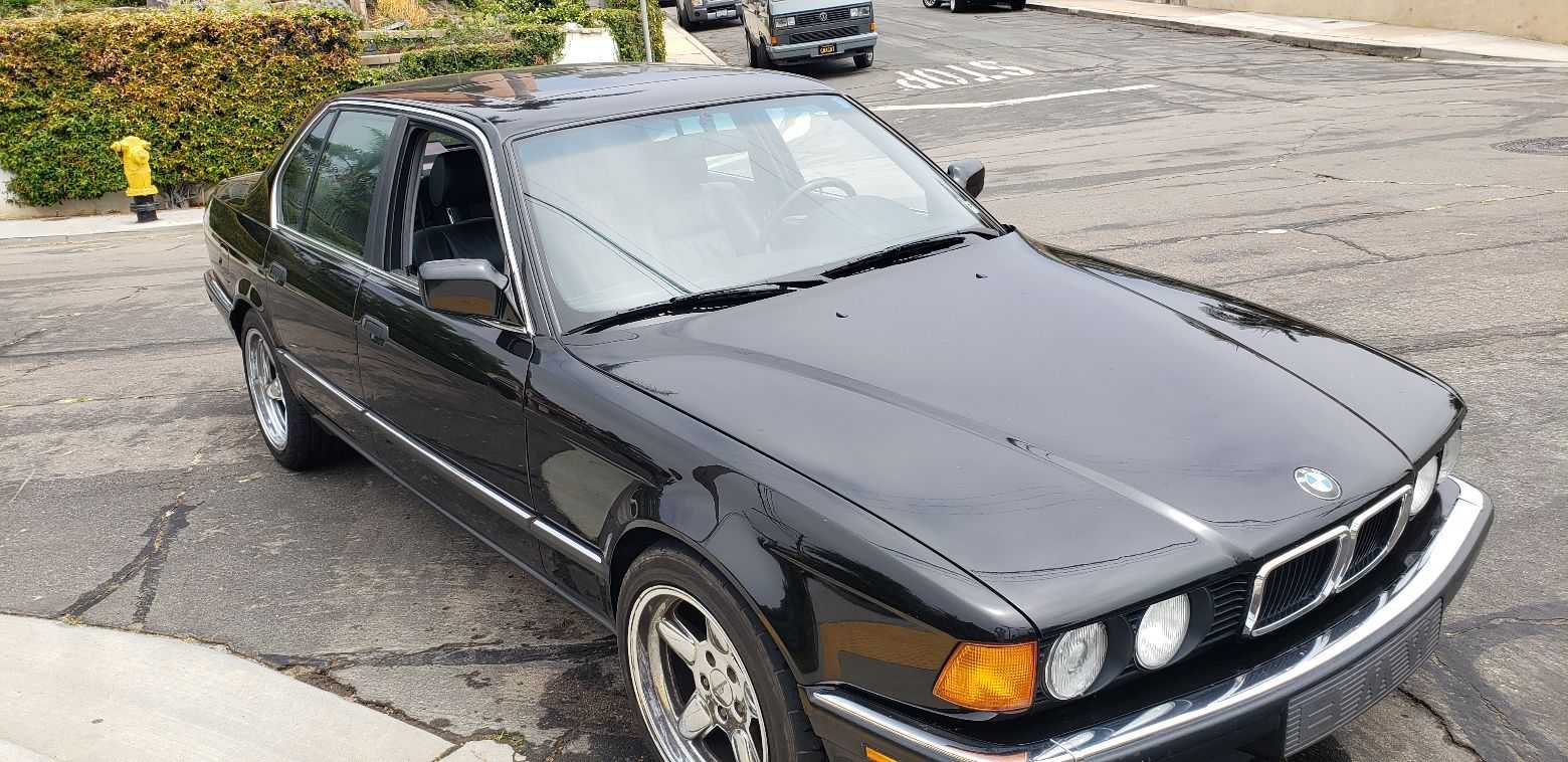 BMW 740i