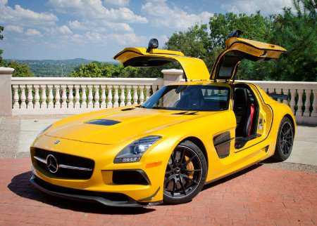Mercedes-Benz SLS-Class