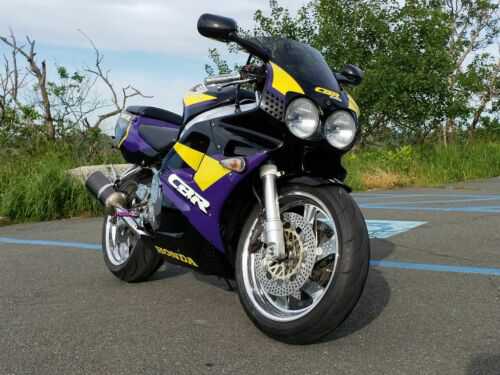 Honda CBR900