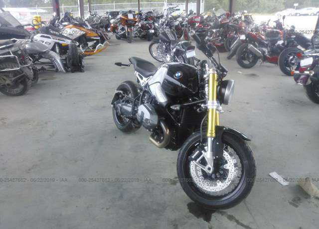 BMW R nineT