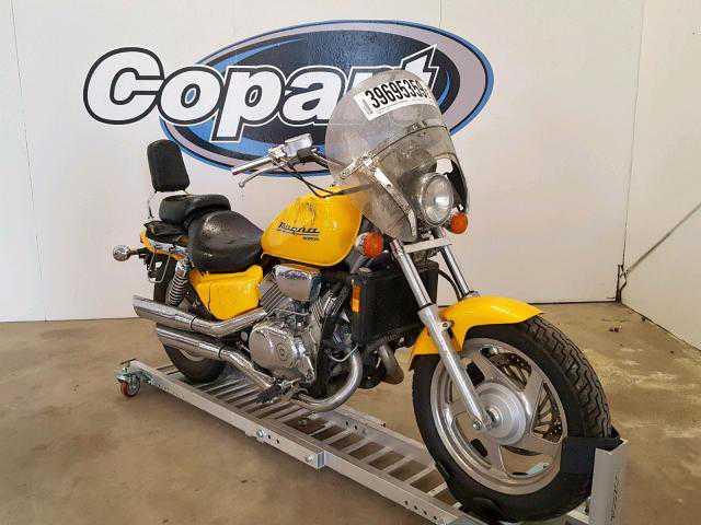 Honda VF750C (MAGNA)