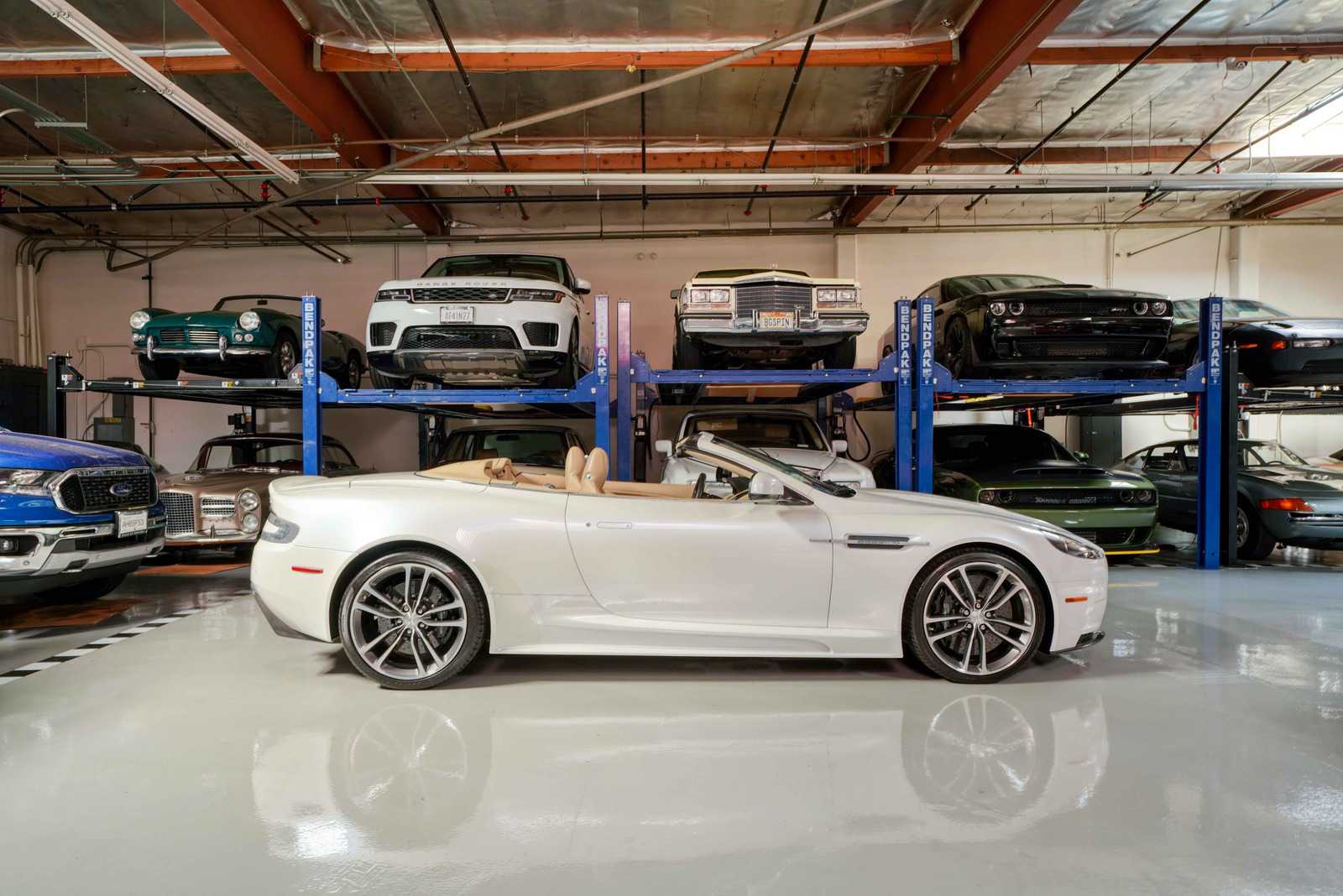 Aston Martin DBS