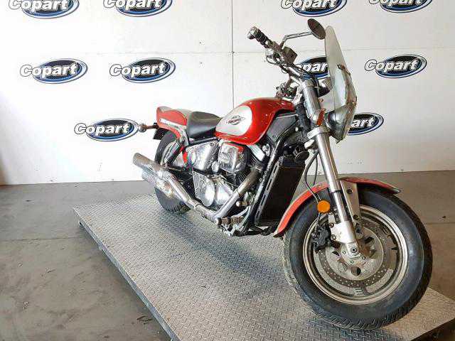 Suzuki VZ800