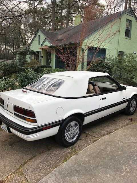 Pontiac Sunbird