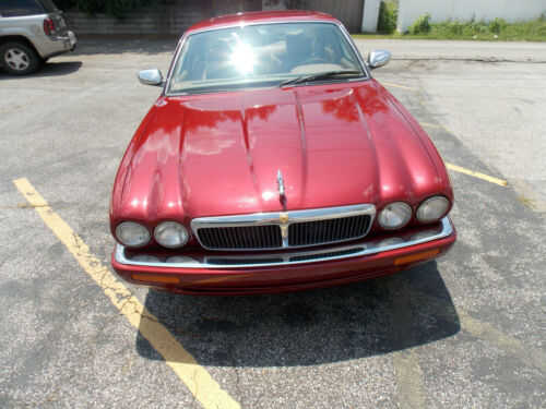 Jaguar XJ12