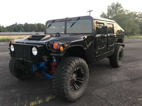 HUMMER H1