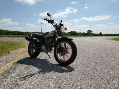 Suzuki RV200L7