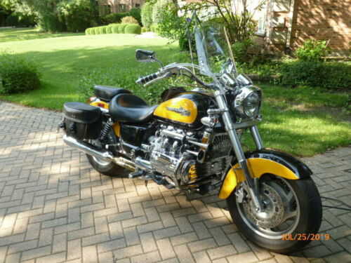 Honda GL1500C (VALKYRIE)
