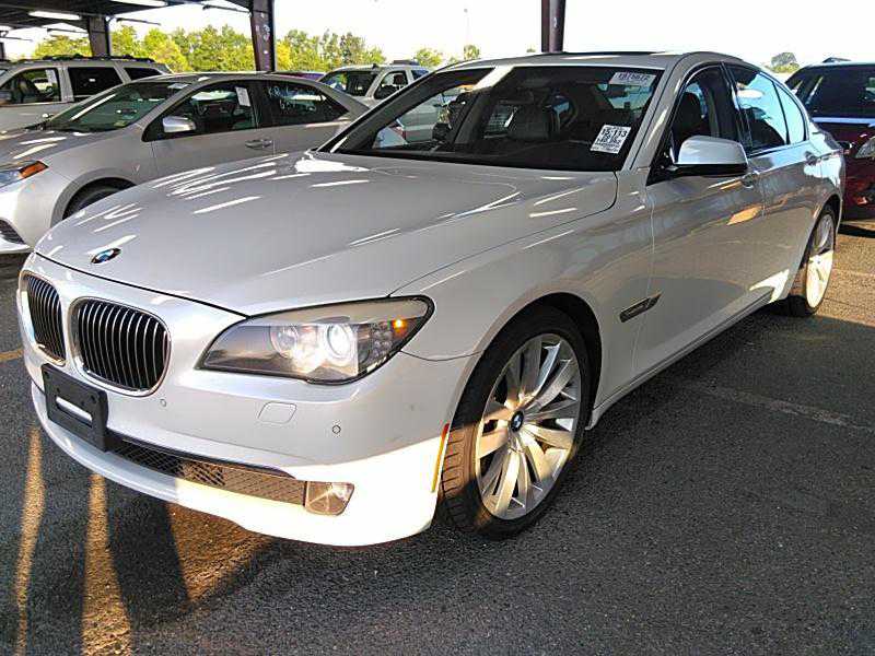 BMW 750i