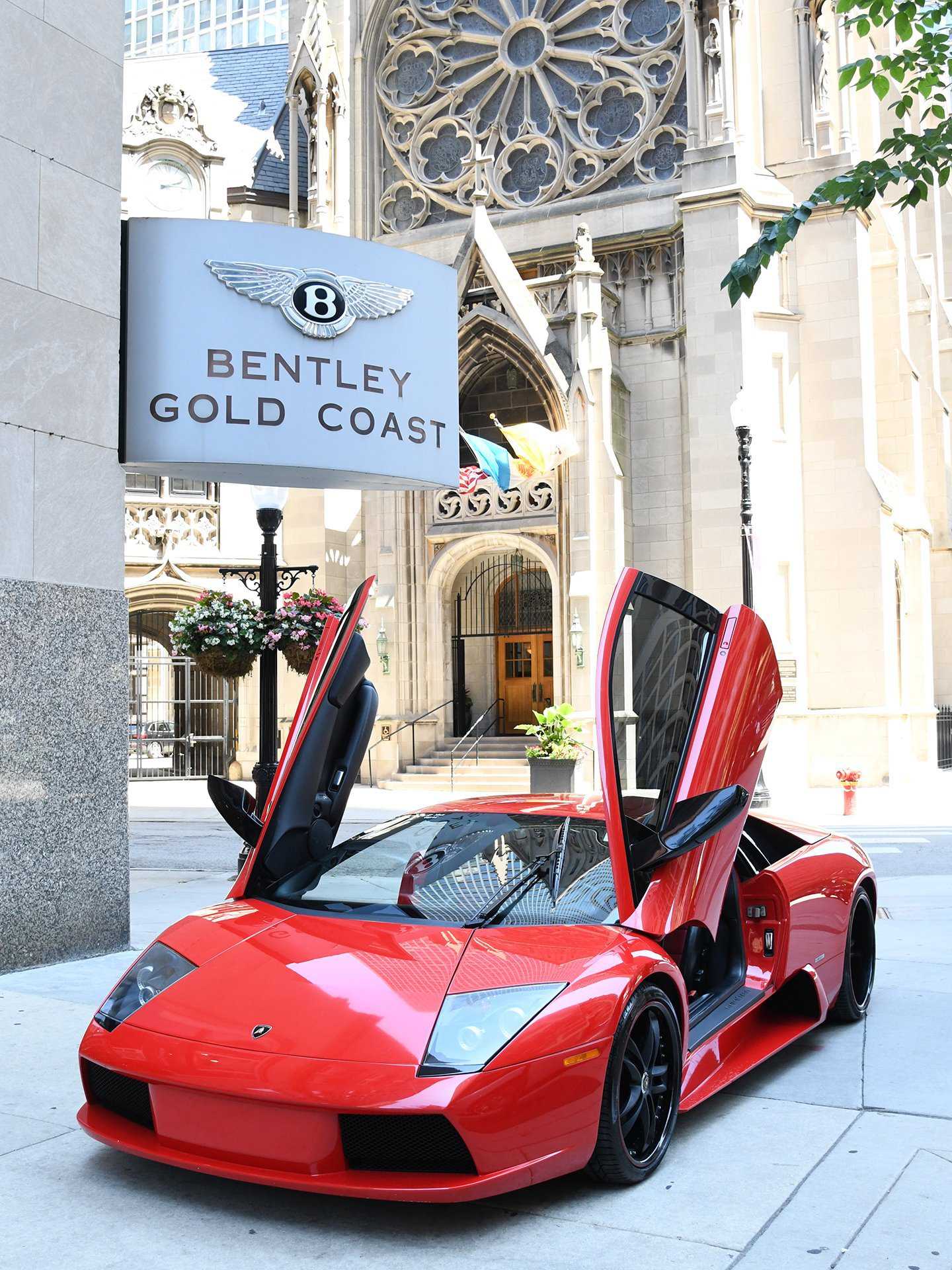 LAMBORGHINI